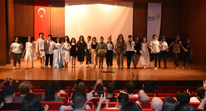 shakespeare-play-by-itu-students